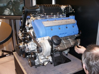 Ford GT V8 Engine: click to zoom picture.