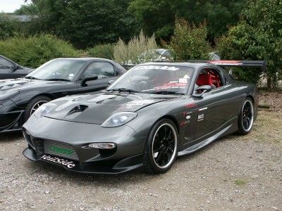 Mazda RX7 Veilside: click to zoom picture.