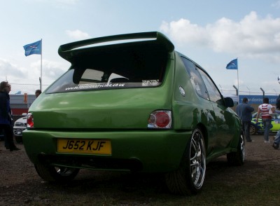 Renault 5 Rear: click to zoom picture.