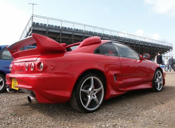 Toyota MR2 Rear Spoiler and Alloy Wheels