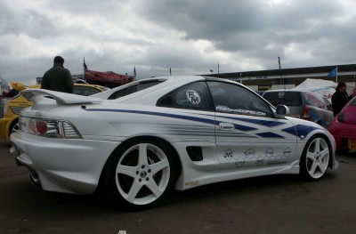 Toyota MR2 White: click to zoom picture.