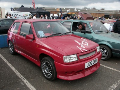Vauxhall Nova Penthouse: click to zoom picture.