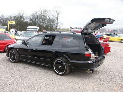 Vauxhall Vectra Modified Estate: click to zoom picture.